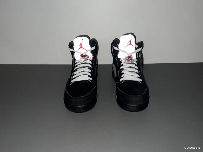 5 Air HF3975-001 Reimagined Metallic Black Jordan 0804